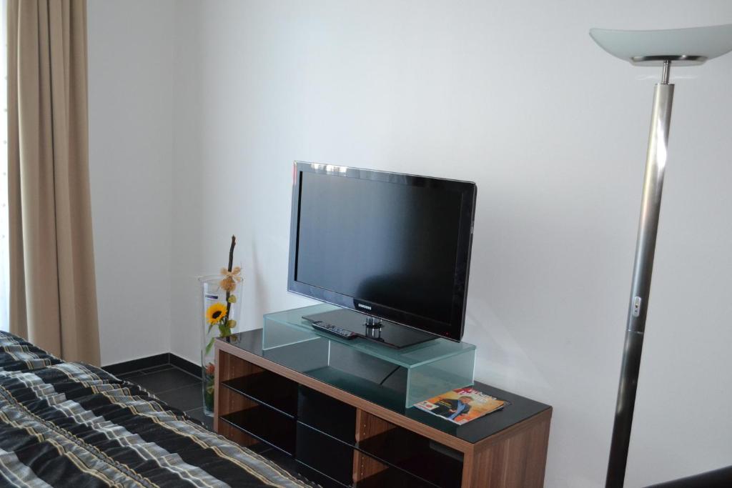 hotel campus pension aachen tv