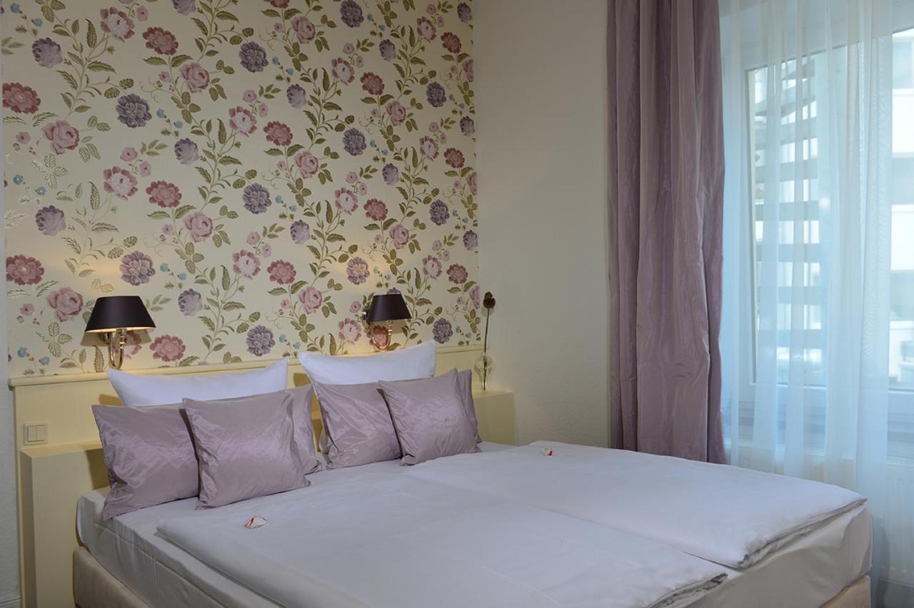 hotel domspitzen keulen keulen kamer