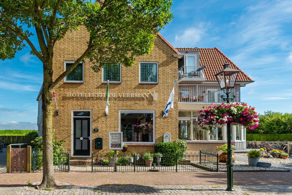hotel hotelje de ferryman flieland waden islands 1