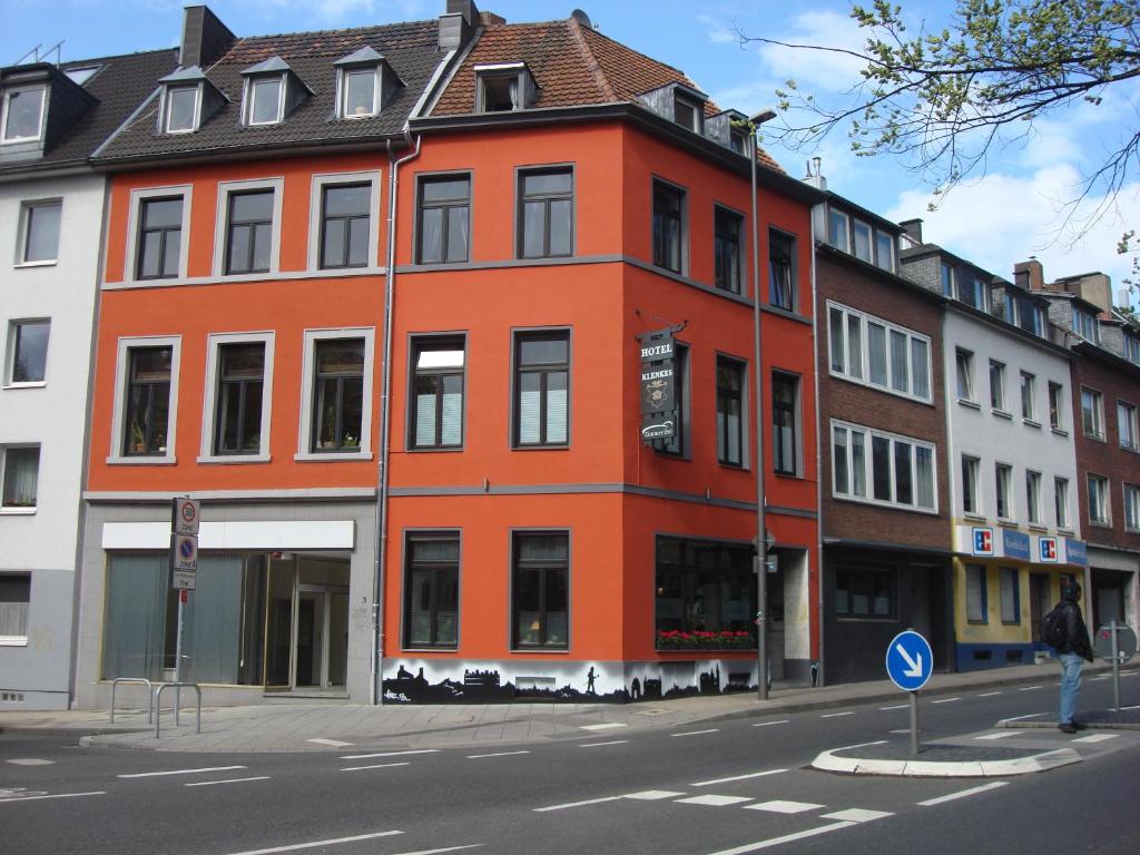 hotel klenkes am aachen togstations bygning