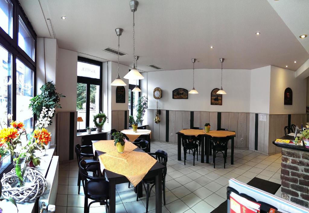 hotel klenkes på aachen togstation spisning