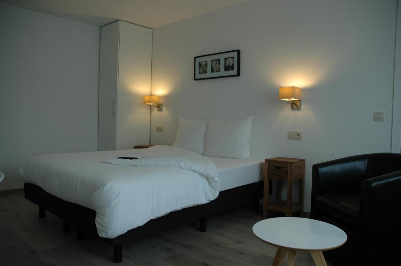 hotel lavan verlaagd bed
