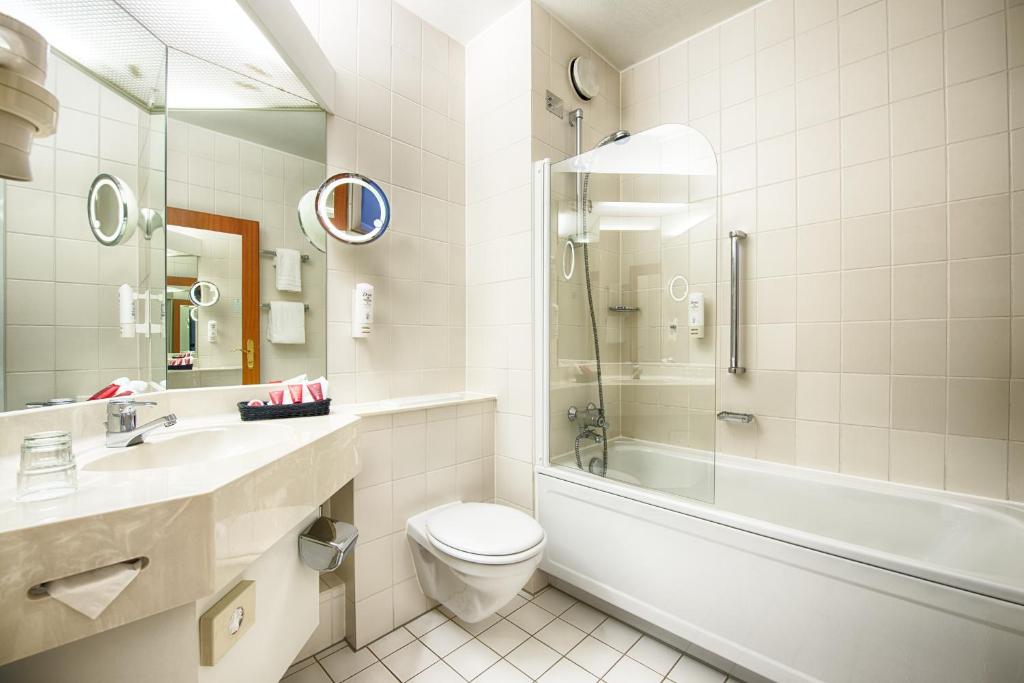 Leonardo hotel aachen badeværelse