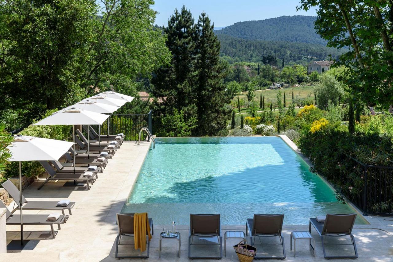 les lodges sainte victoire hotel spa aix en provins france pool
