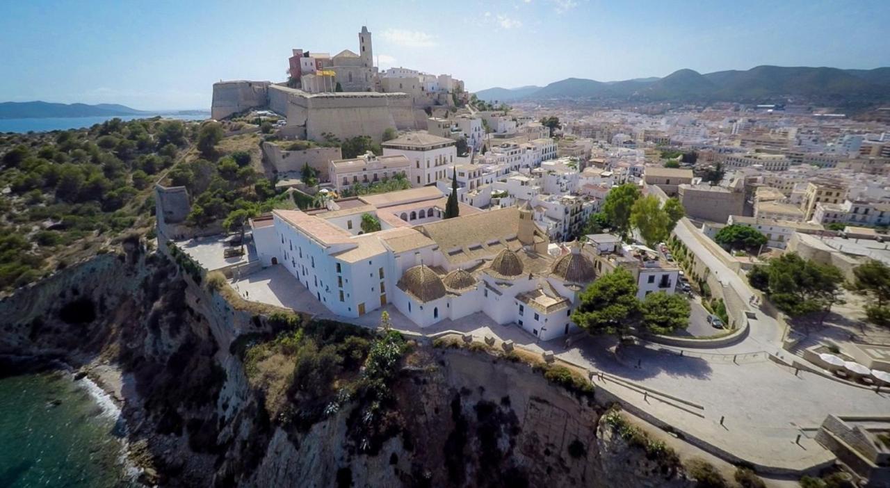 mirador de dalt vila relæ slotte ibiza city ibiza view