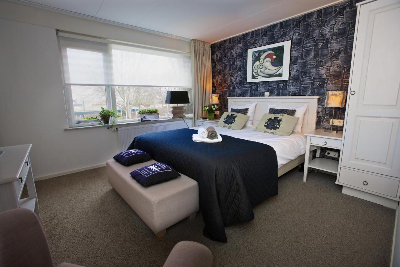 pension perruque koudum friesland slaapkamer