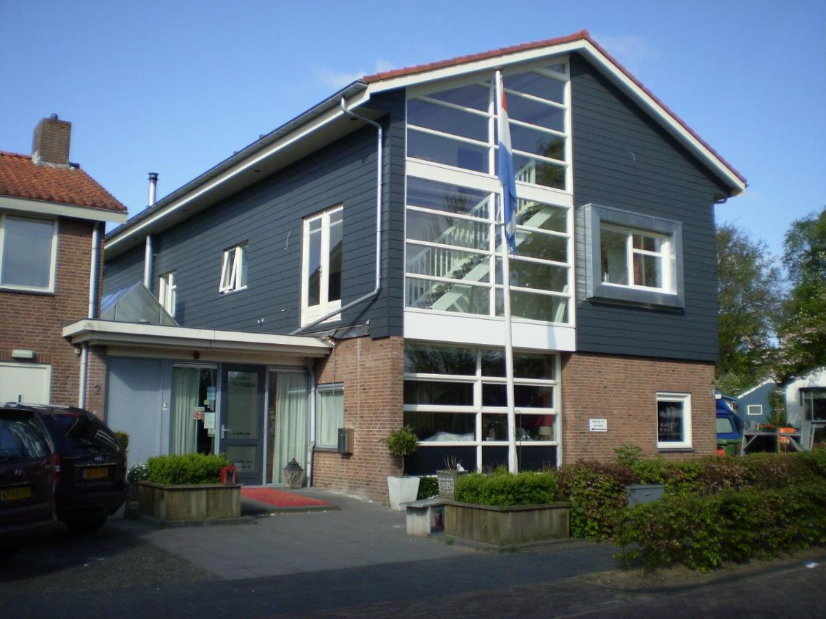 pension perruque koudum friesland buitenaanzicht