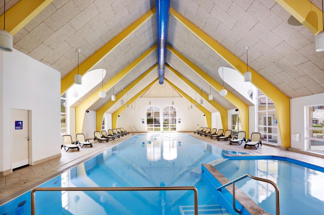 hotel feriepark brug dom koserow germany indeenders swimmingpool