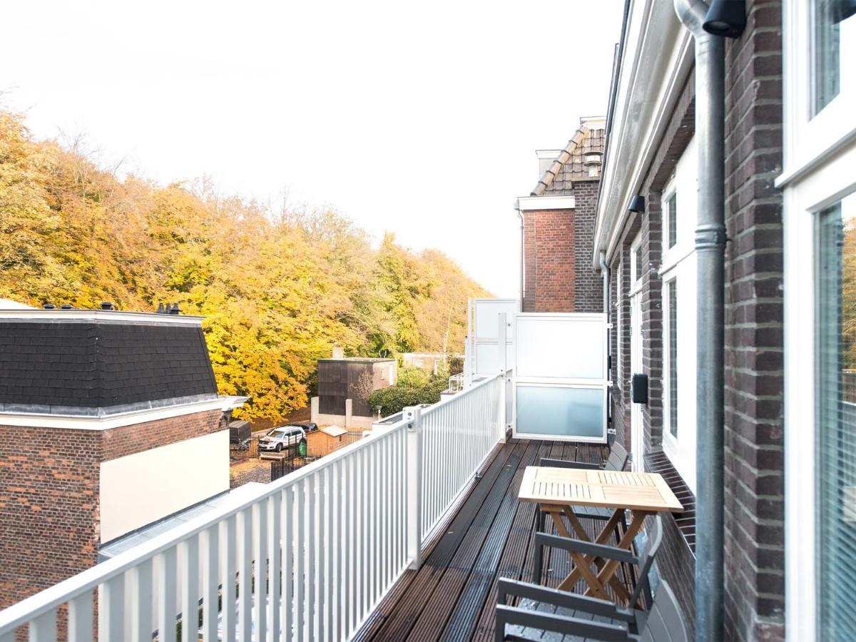 bizstay park central executive den hedge altan