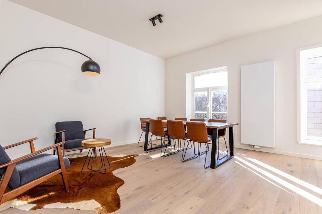 suite het hart van leuven lage eettafel