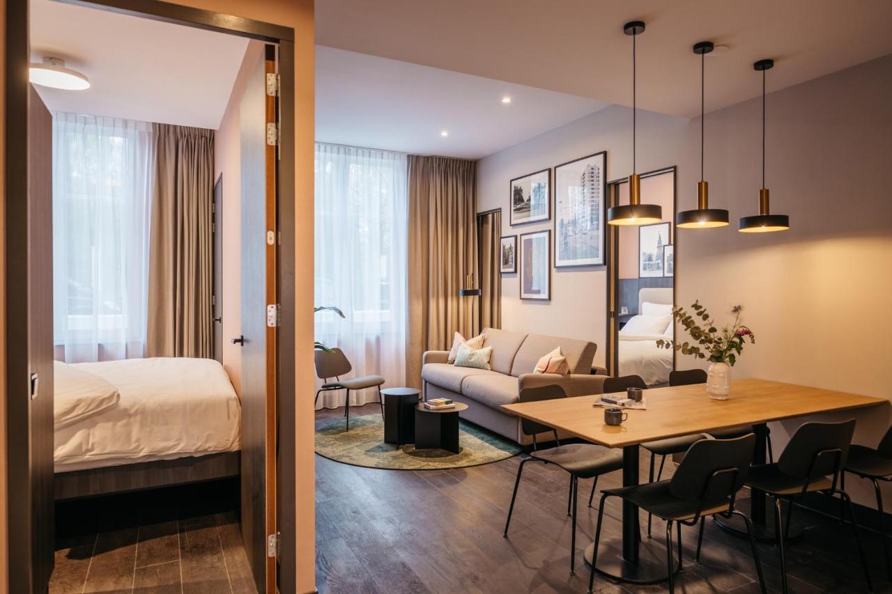 yays den hedge wilspark den hedge room