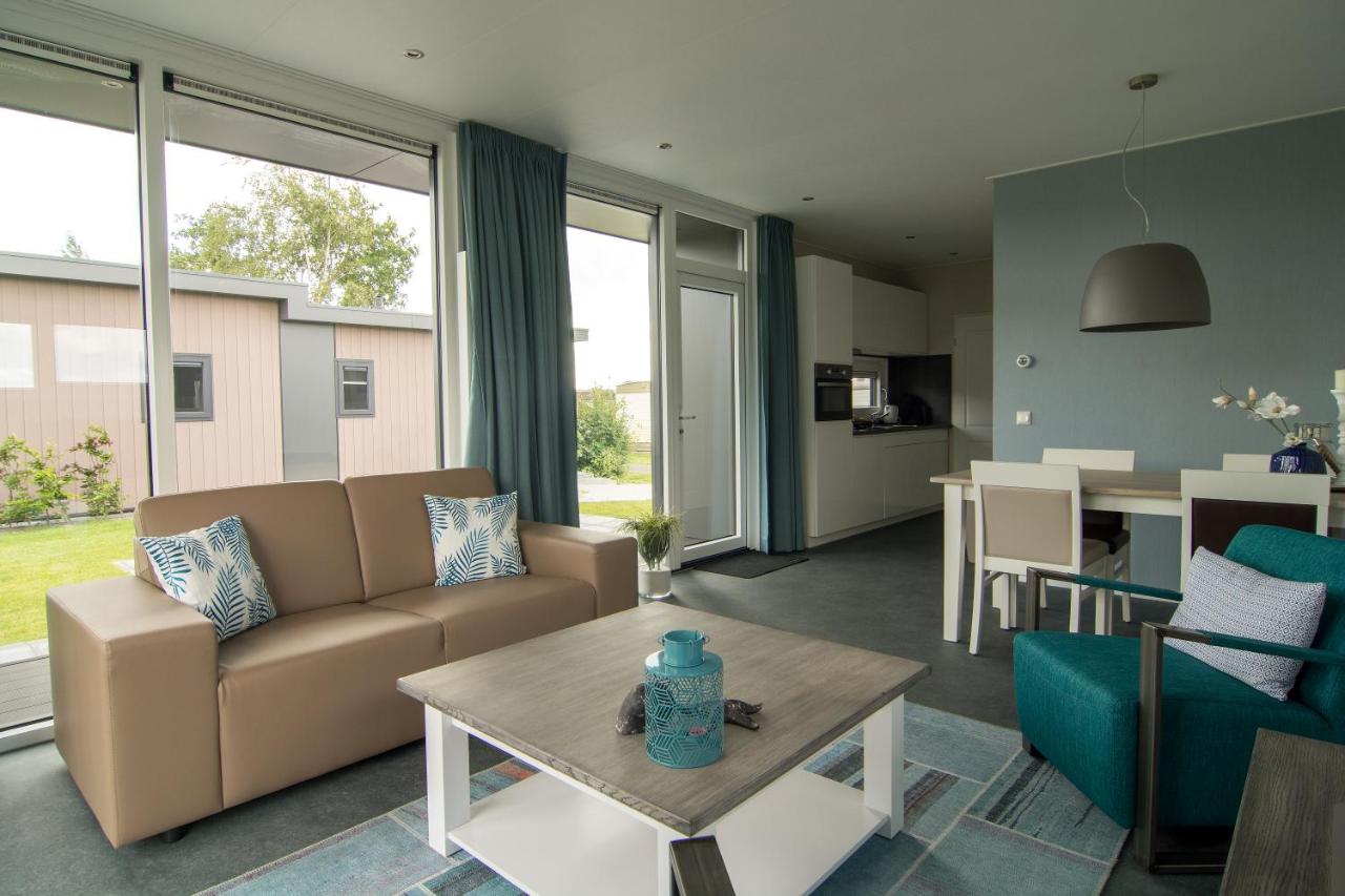 hotel chalet park de lits oostermeer friese meren woonkamer