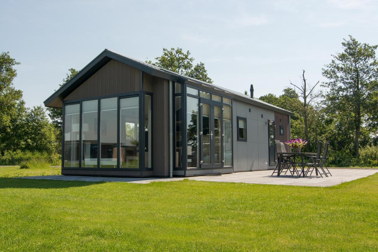 hotel chaletpark de lits oostermeer friese meren buiten2
