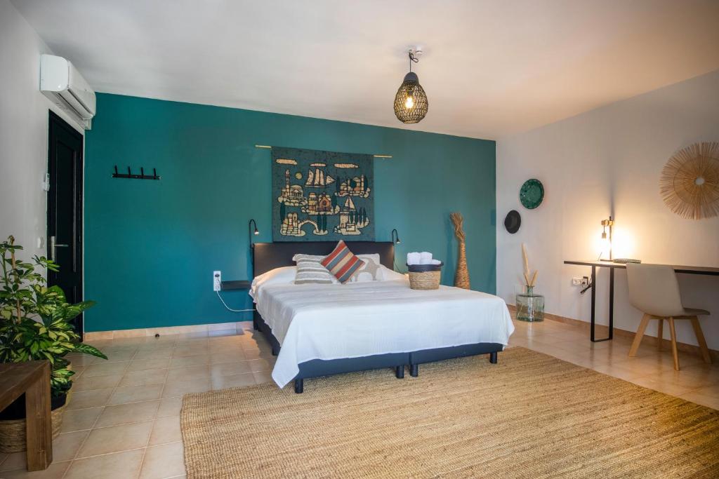 Malaga Hills boutique & wellness b&b cómpeta bed