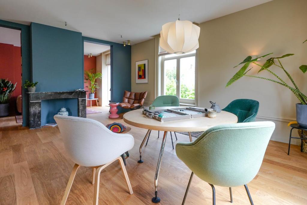 la paulowna boutique hotel den haag lounge